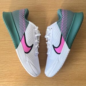 Nike Court Air Zoom Vapor Pro 2 Tennis Shoes Women's 7.5 Green Pink DR6192-109